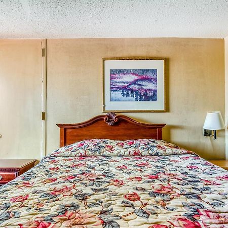 Oyo Hotel Jackson North I-55 Eksteriør billede